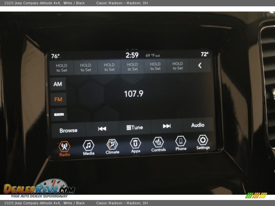 2020 Jeep Compass Altitude 4x4 White / Black Photo #10