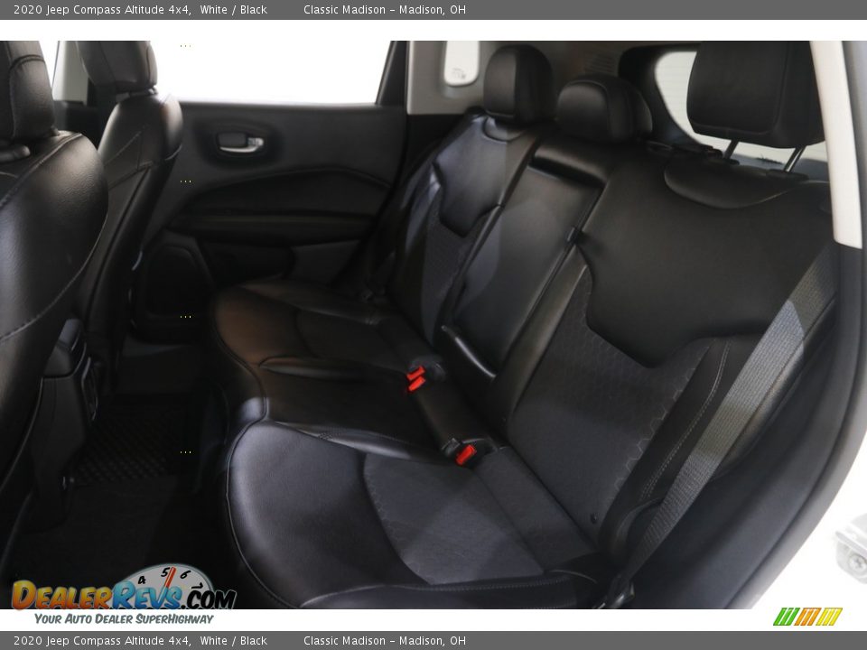 2020 Jeep Compass Altitude 4x4 White / Black Photo #19