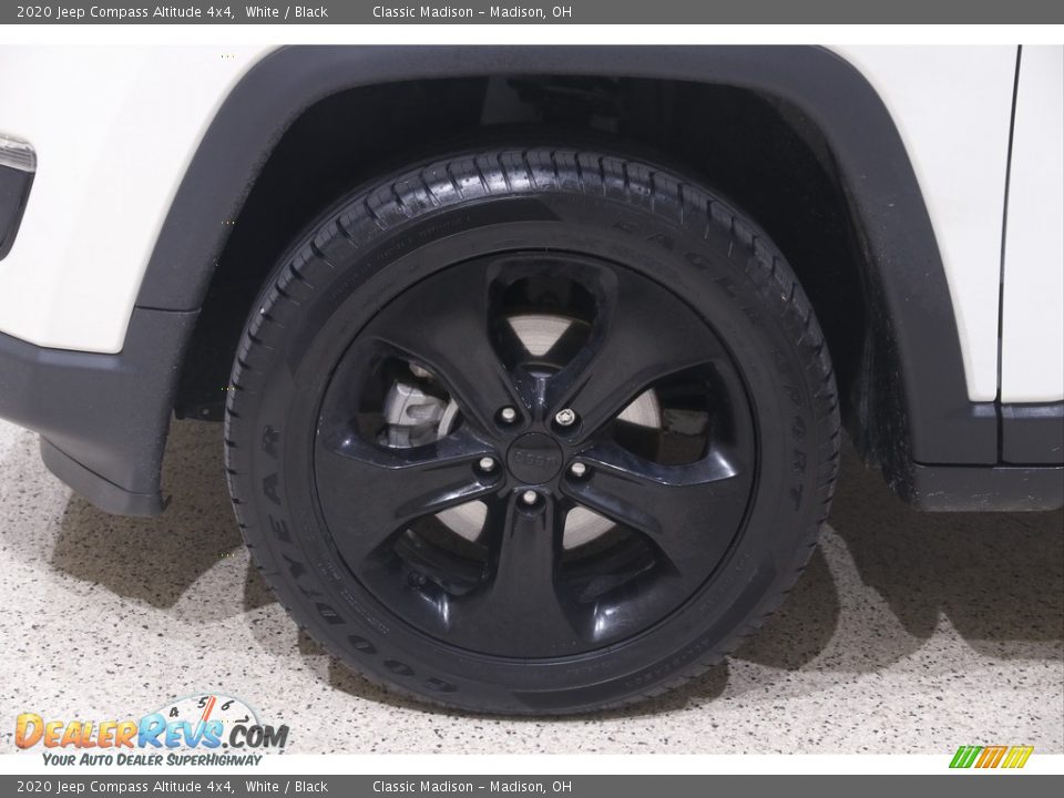 2020 Jeep Compass Altitude 4x4 White / Black Photo #22