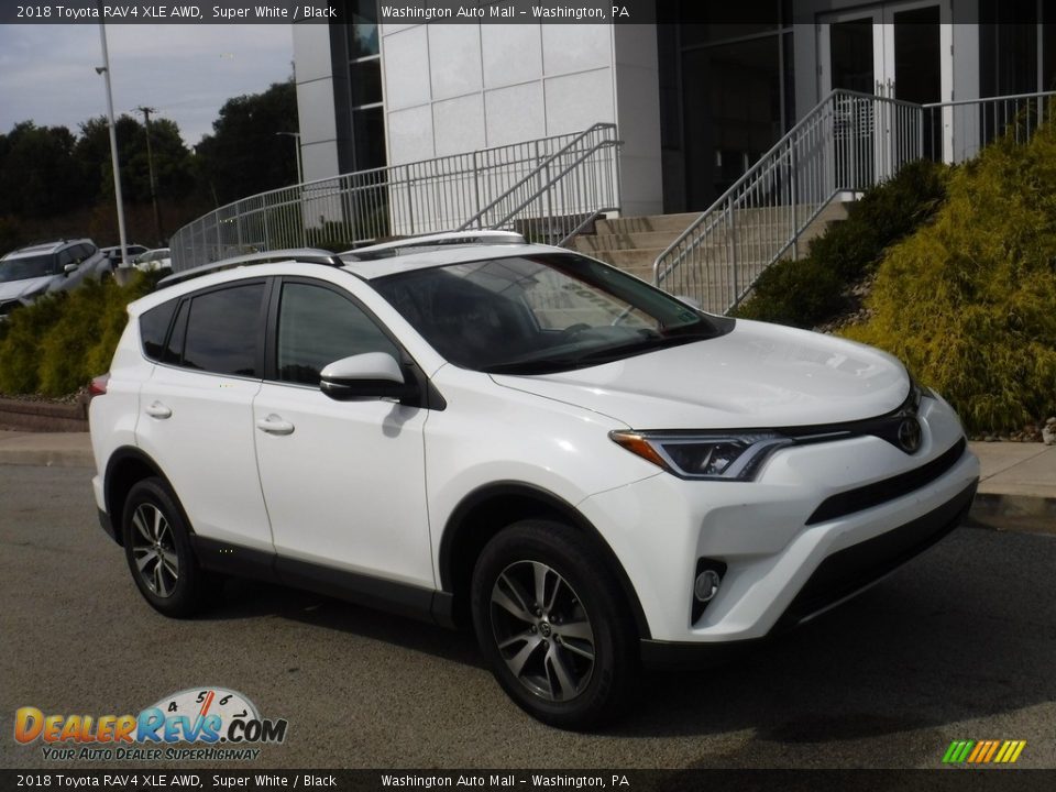 2018 Toyota RAV4 XLE AWD Super White / Black Photo #1