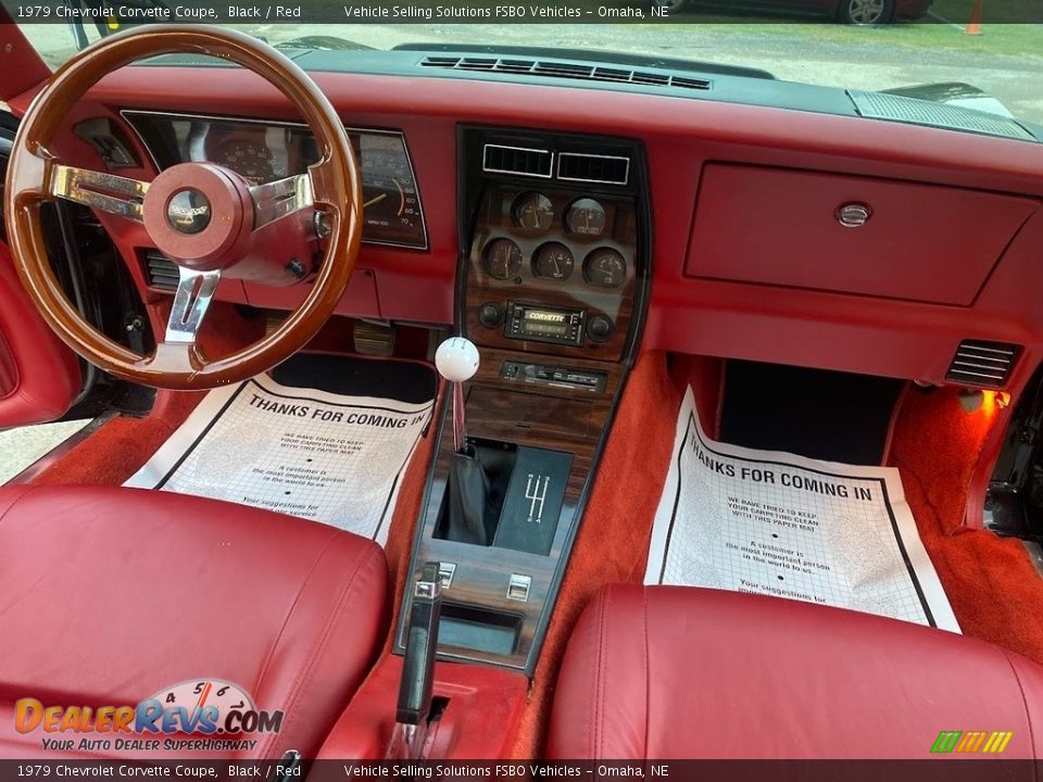 Dashboard of 1979 Chevrolet Corvette Coupe Photo #9