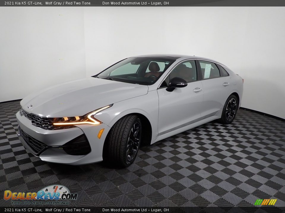 Front 3/4 View of 2021 Kia K5 GT-Line Photo #8