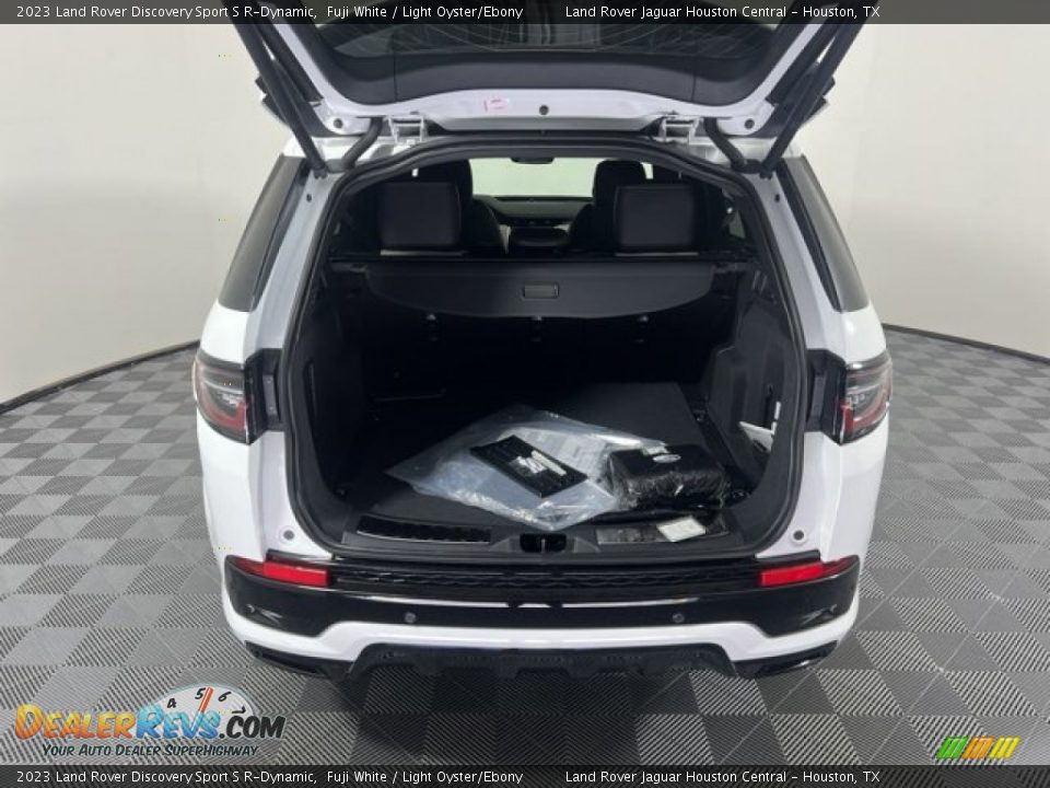 2023 Land Rover Discovery Sport S R-Dynamic Fuji White / Light Oyster/Ebony Photo #25