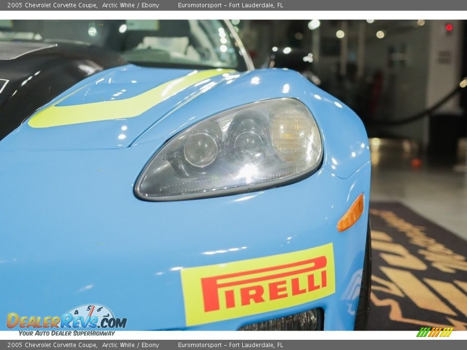 2005 Chevrolet Corvette Coupe Arctic White / Ebony Photo #6