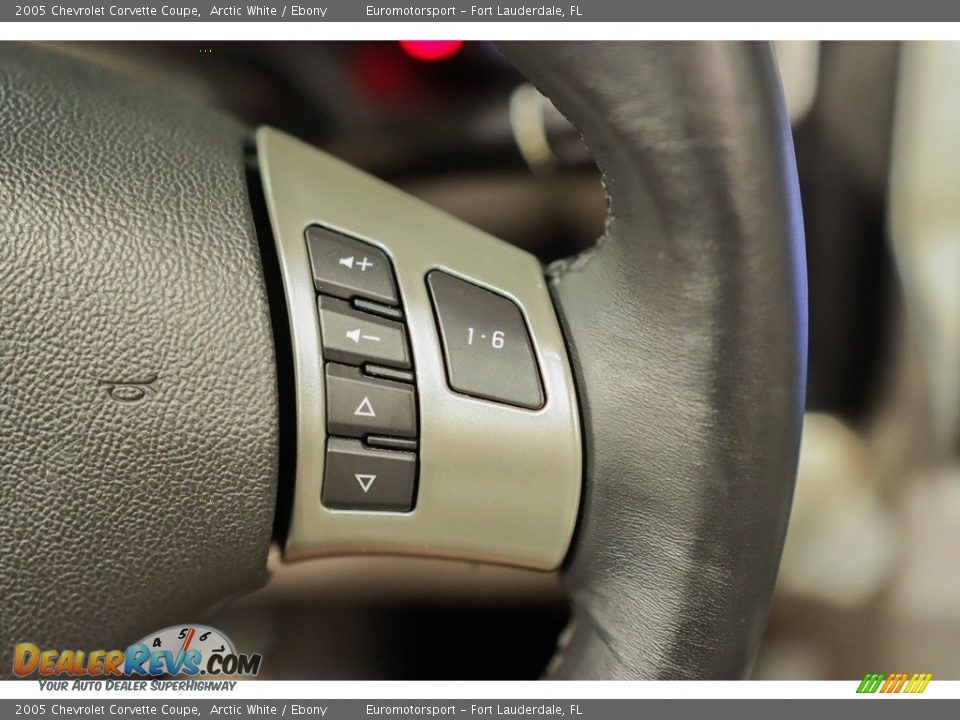 2005 Chevrolet Corvette Coupe Arctic White / Ebony Photo #20