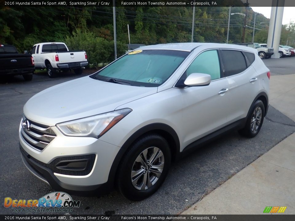 Front 3/4 View of 2016 Hyundai Santa Fe Sport AWD Photo #7