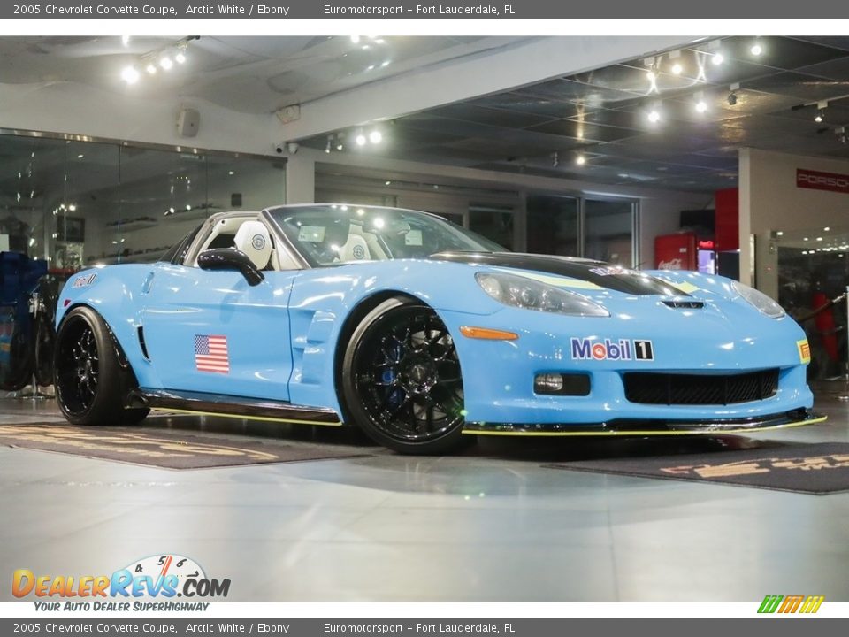 2005 Chevrolet Corvette Coupe Arctic White / Ebony Photo #38