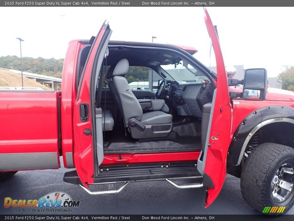 2015 Ford F250 Super Duty XL Super Cab 4x4 Vermillion Red / Steel Photo #33