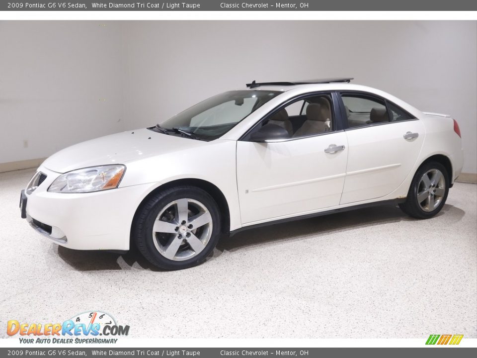 2009 Pontiac G6 V6 Sedan White Diamond Tri Coat / Light Taupe Photo #3