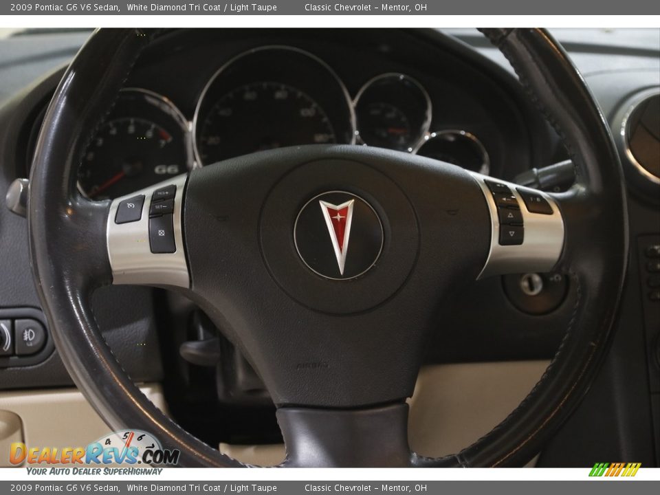 2009 Pontiac G6 V6 Sedan White Diamond Tri Coat / Light Taupe Photo #7