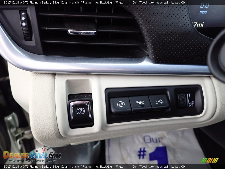 Controls of 2015 Cadillac XTS Platinum Sedan Photo #17
