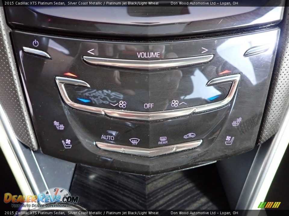 Controls of 2015 Cadillac XTS Platinum Sedan Photo #21