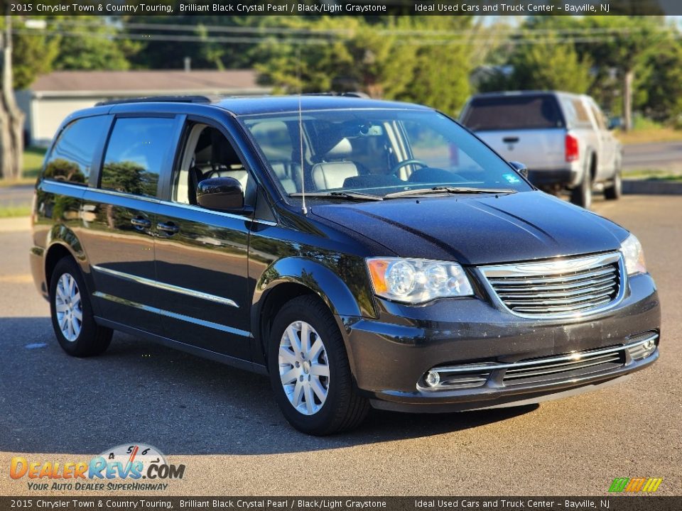 2015 Chrysler Town & Country Touring Brilliant Black Crystal Pearl / Black/Light Graystone Photo #2