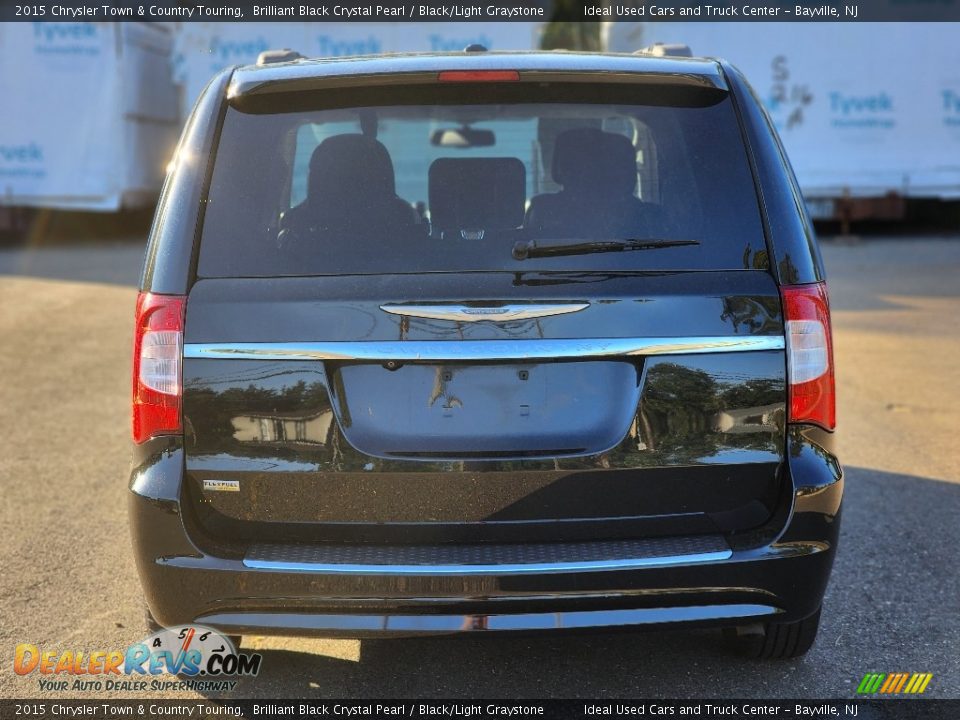 2015 Chrysler Town & Country Touring Brilliant Black Crystal Pearl / Black/Light Graystone Photo #6