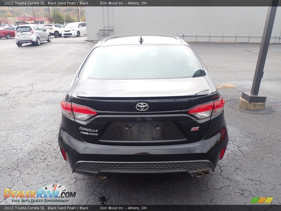 2022 Toyota Corolla SE Black Sand Pearl / Black Photo #9