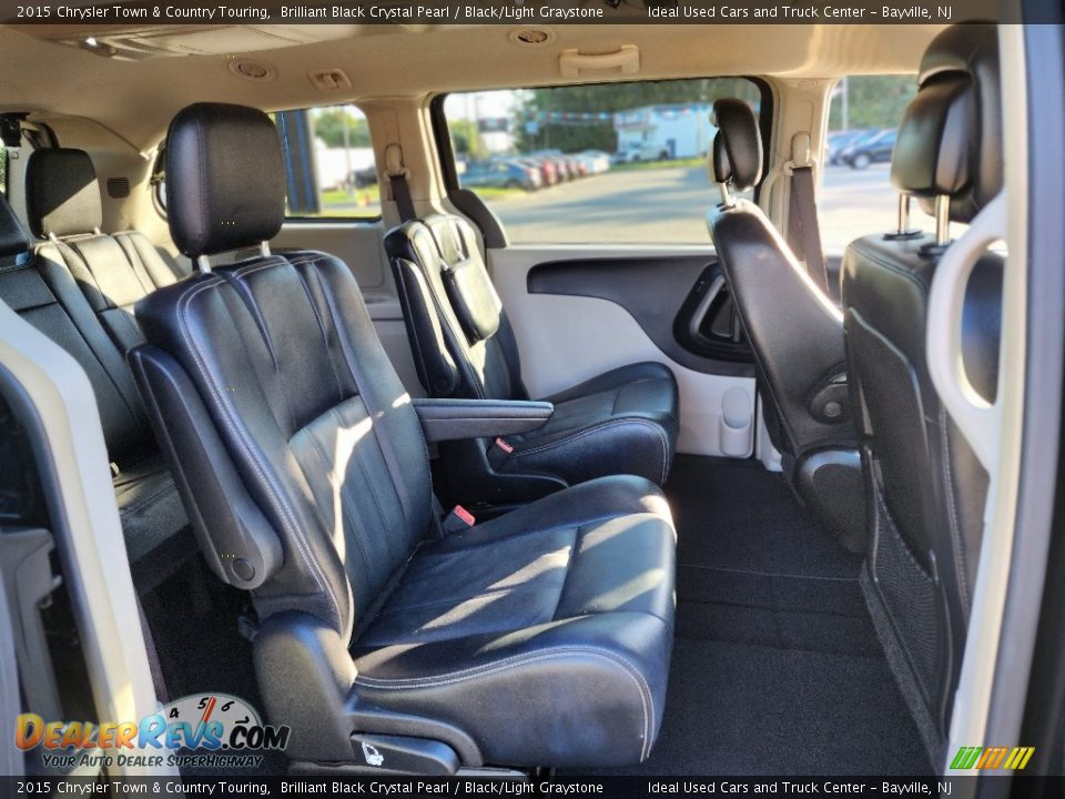 2015 Chrysler Town & Country Touring Brilliant Black Crystal Pearl / Black/Light Graystone Photo #13