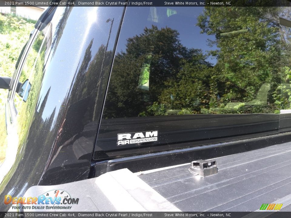 2021 Ram 1500 Limited Crew Cab 4x4 Diamond Black Crystal Pearl / Indigo/Frost Photo #12