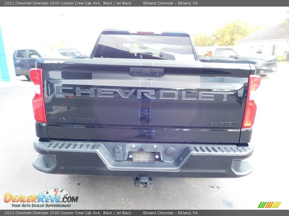 2021 Chevrolet Silverado 1500 Custom Crew Cab 4x4 Black / Jet Black Photo #5