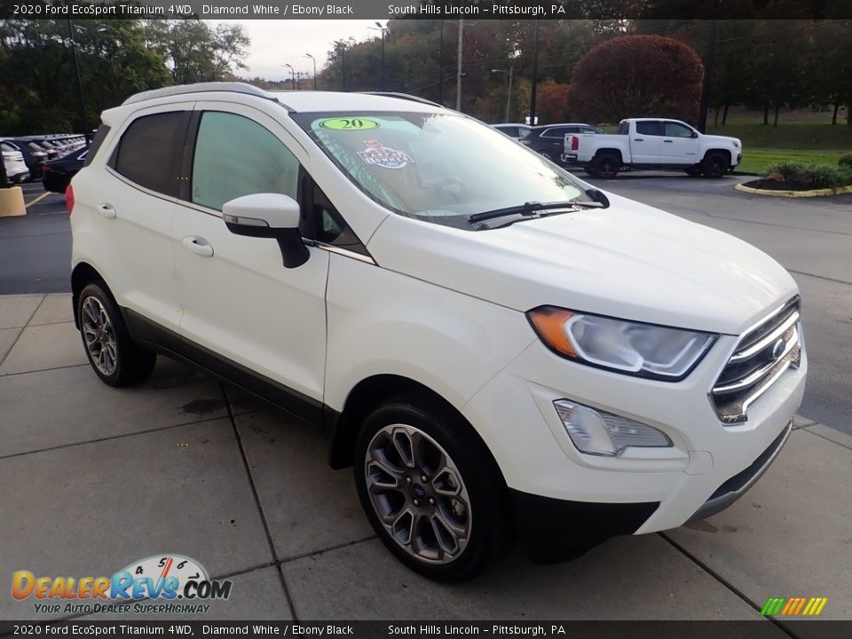 Front 3/4 View of 2020 Ford EcoSport Titanium 4WD Photo #7