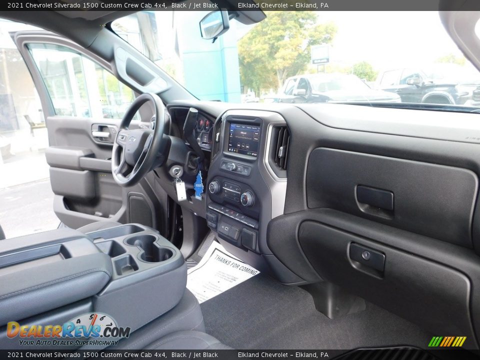2021 Chevrolet Silverado 1500 Custom Crew Cab 4x4 Black / Jet Black Photo #23