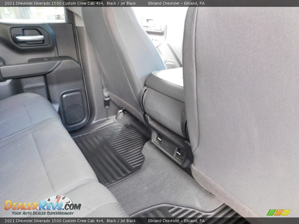2021 Chevrolet Silverado 1500 Custom Crew Cab 4x4 Black / Jet Black Photo #25