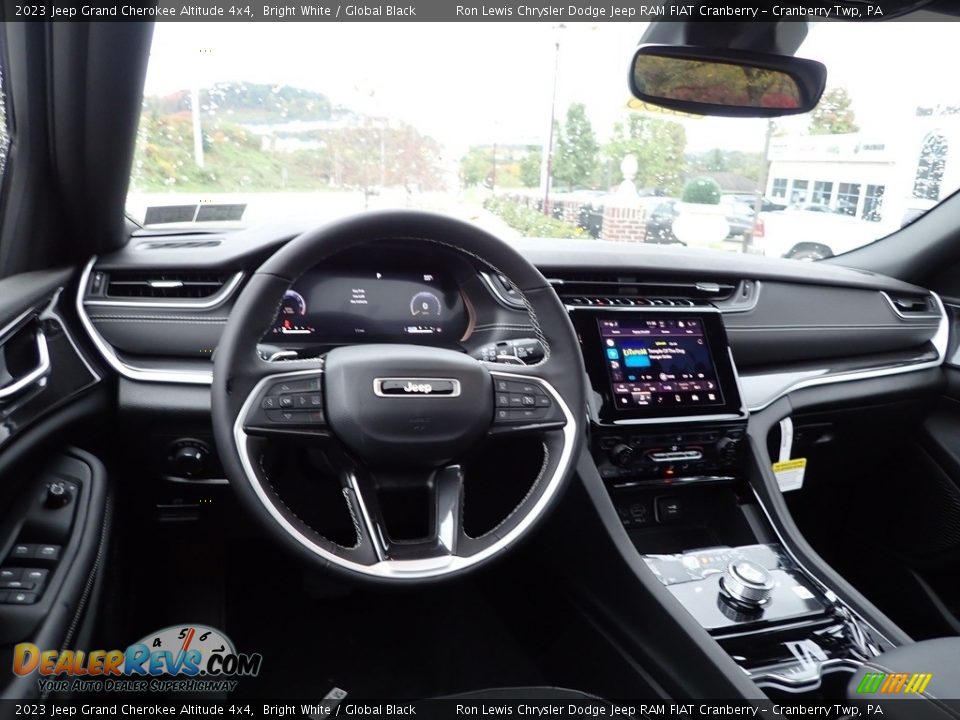 2023 Jeep Grand Cherokee Altitude 4x4 Bright White / Global Black Photo #13