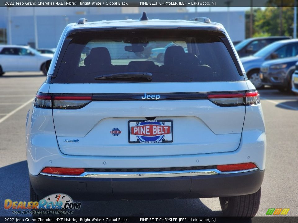 2022 Jeep Grand Cherokee 4XE Hybrid Bright White / Global Black Photo #5