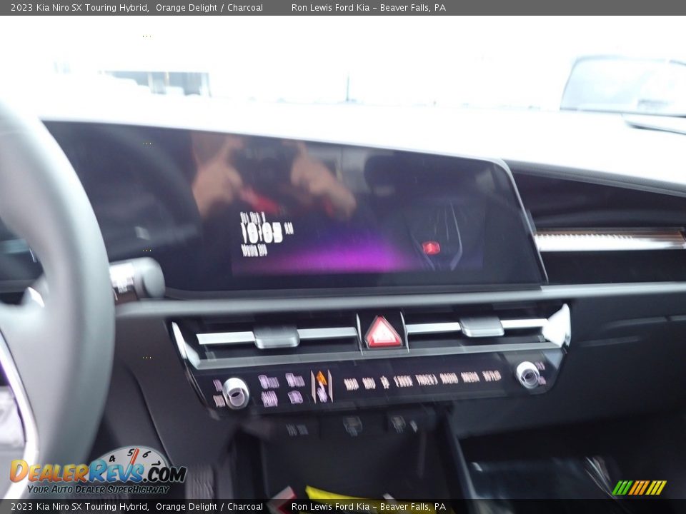 2023 Kia Niro SX Touring Hybrid Orange Delight / Charcoal Photo #18