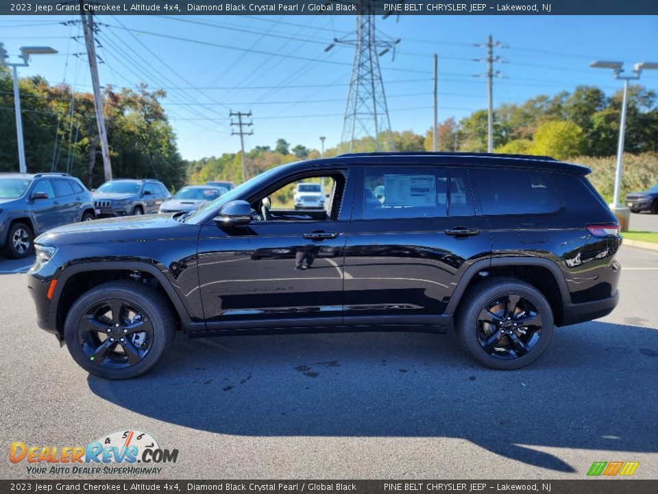 2023 Jeep Grand Cherokee L Altitude 4x4 Diamond Black Crystal Pearl / Global Black Photo #3