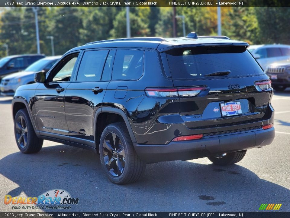 2023 Jeep Grand Cherokee L Altitude 4x4 Diamond Black Crystal Pearl / Global Black Photo #4