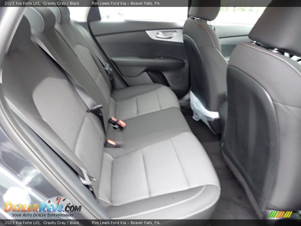 2023 Kia Forte LXS Gravity Gray / Black Photo #10