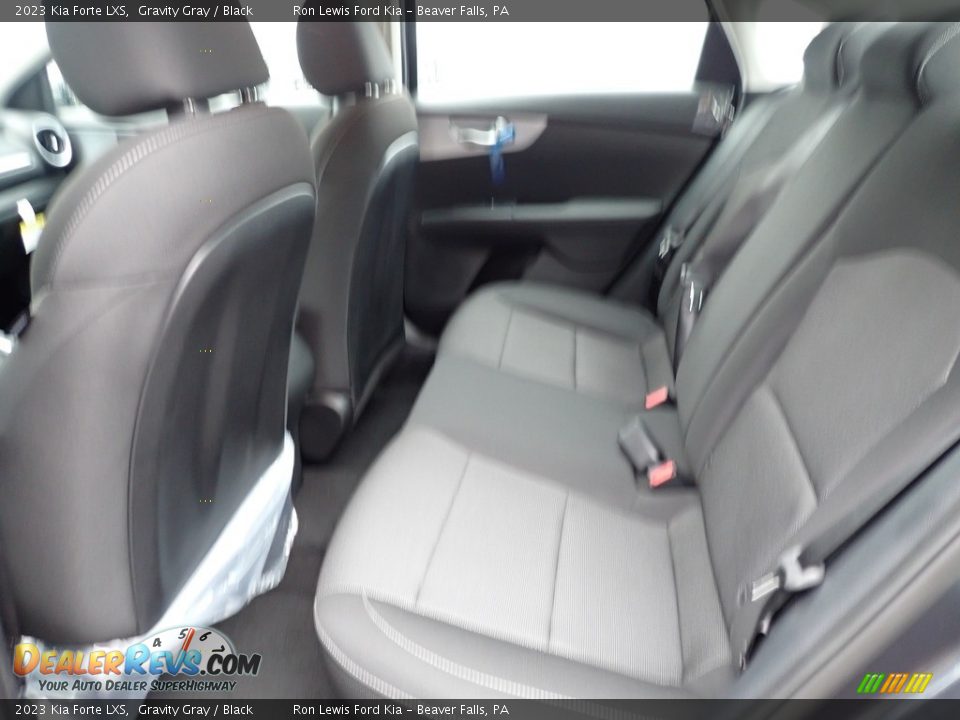 2023 Kia Forte LXS Gravity Gray / Black Photo #12