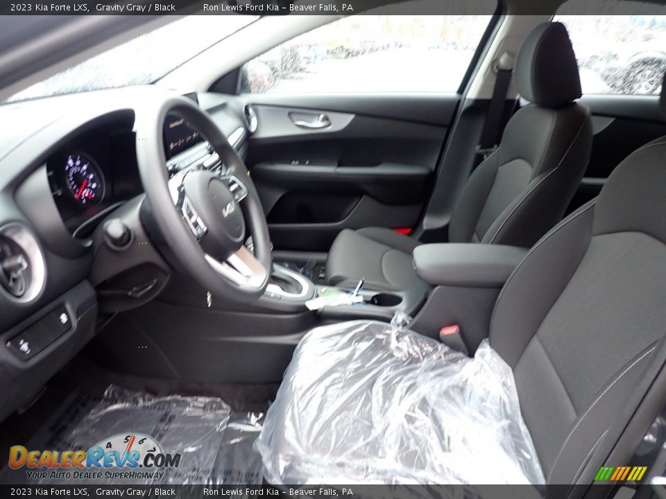2023 Kia Forte LXS Gravity Gray / Black Photo #14
