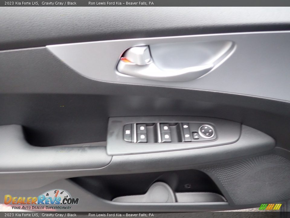 2023 Kia Forte LXS Gravity Gray / Black Photo #15