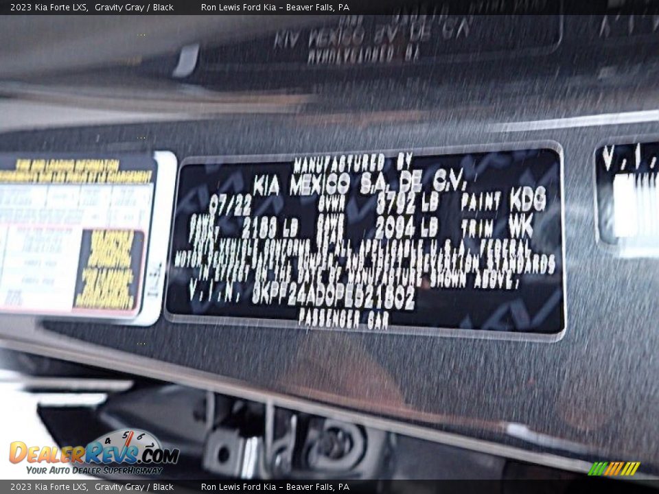 2023 Kia Forte LXS Gravity Gray / Black Photo #20