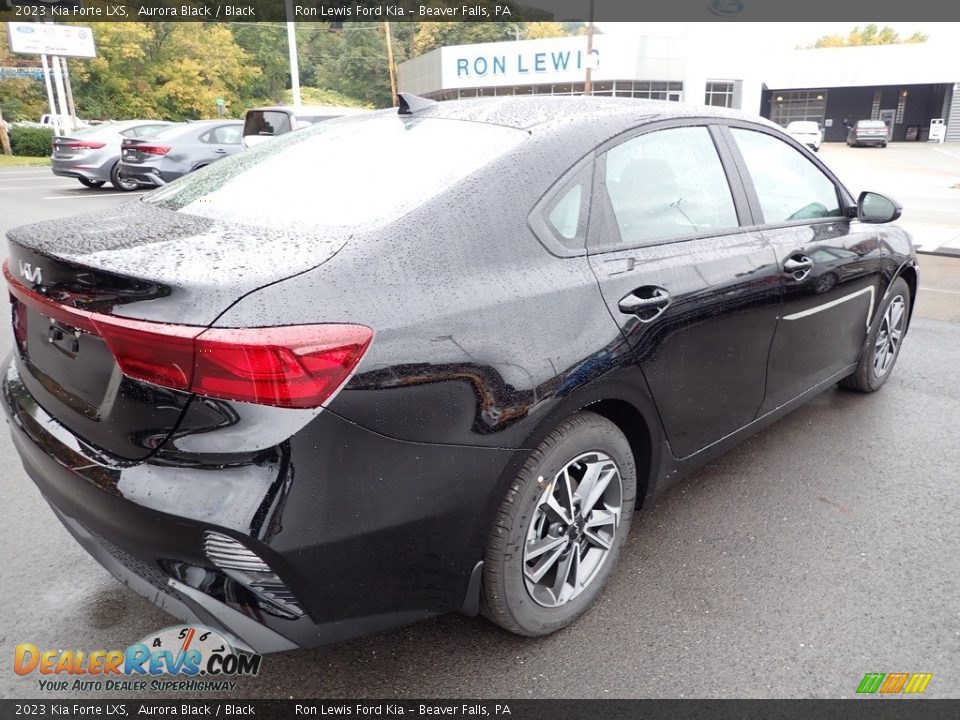 2023 Kia Forte LXS Aurora Black / Black Photo #8