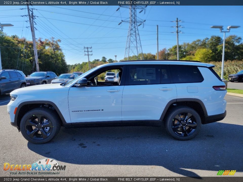 2023 Jeep Grand Cherokee L Altitude 4x4 Bright White / Global Black Photo #3