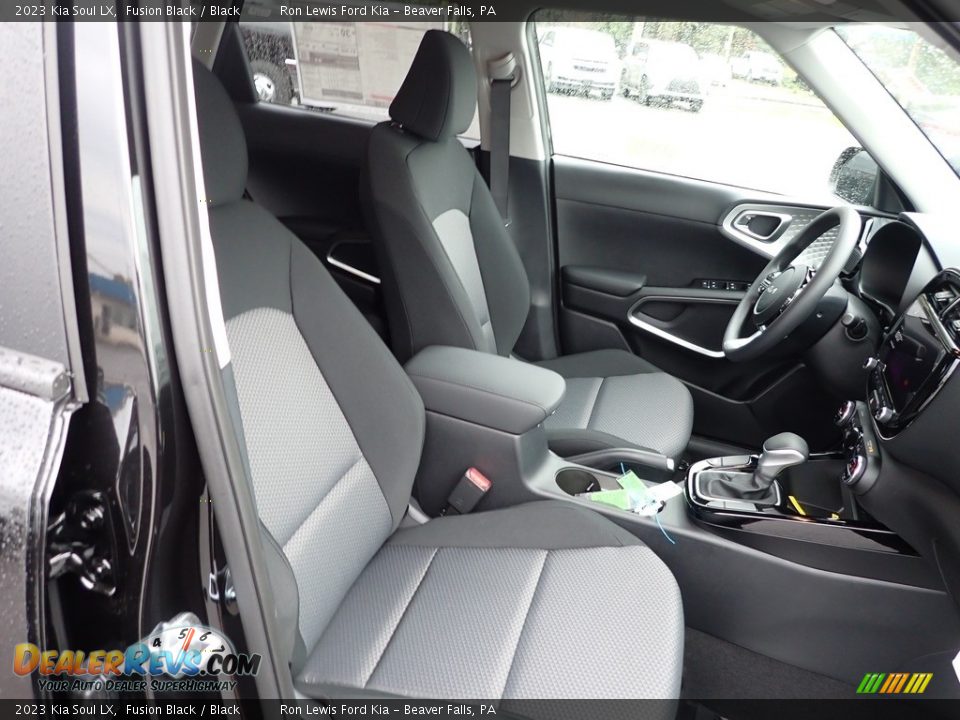 2023 Kia Soul LX Fusion Black / Black Photo #11