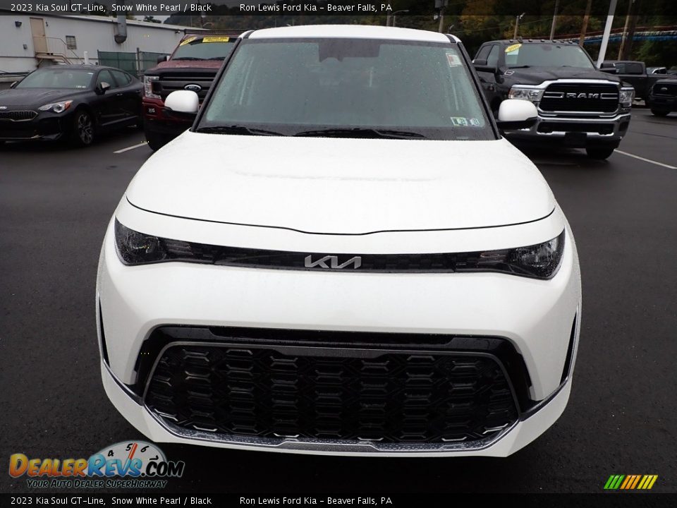 2023 Kia Soul GT-Line Snow White Pearl / Black Photo #3