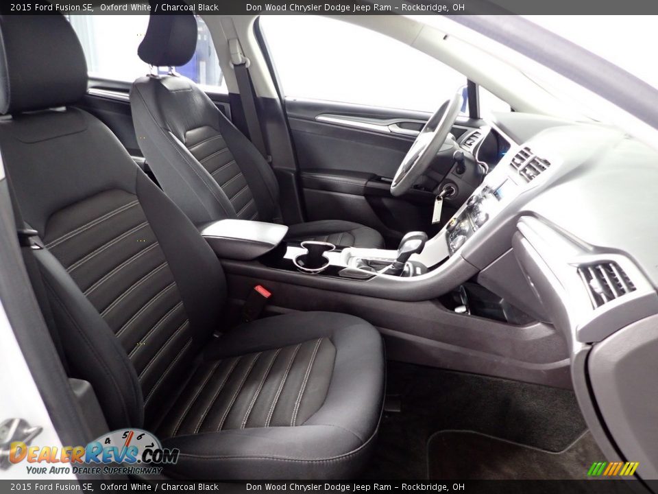 2015 Ford Fusion SE Oxford White / Charcoal Black Photo #26