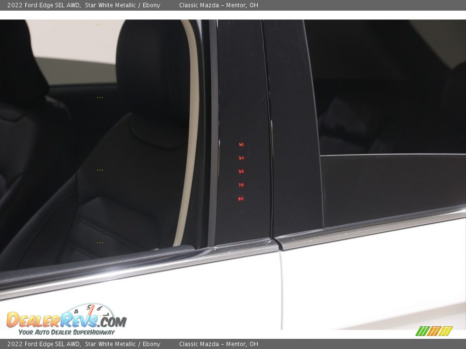 2022 Ford Edge SEL AWD Star White Metallic / Ebony Photo #4