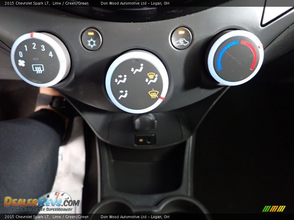 2015 Chevrolet Spark LT Lime / Green/Green Photo #17