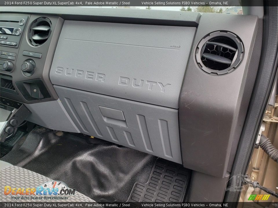 2014 Ford F250 Super Duty XL SuperCab 4x4 Pale Adobe Metallic / Steel Photo #16