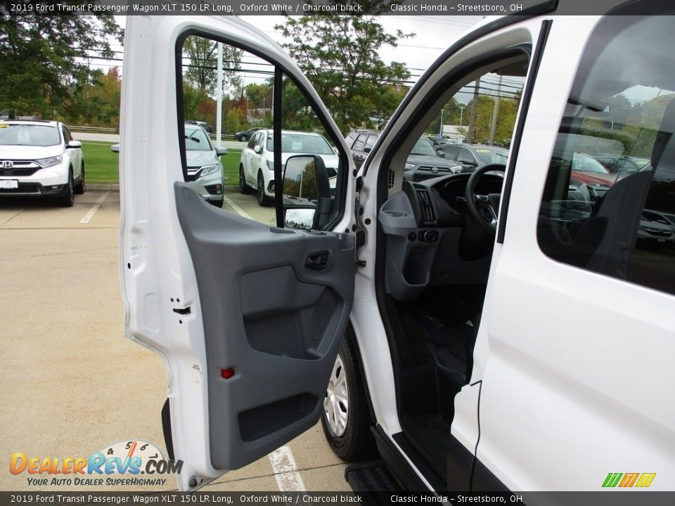 2019 Ford Transit Passenger Wagon XLT 150 LR Long Oxford White / Charcoal black Photo #23