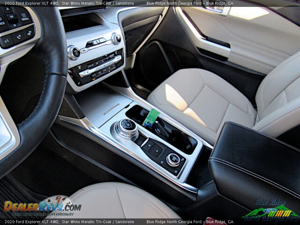 2020 Ford Explorer XLT 4WD Star White Metallic Tri-Coat / Sandstone Photo #27