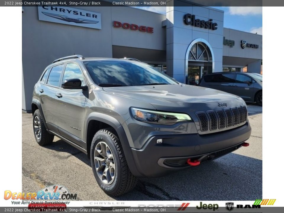 2022 Jeep Cherokee Trailhawk 4x4 Sting-Gray / Black Photo #1
