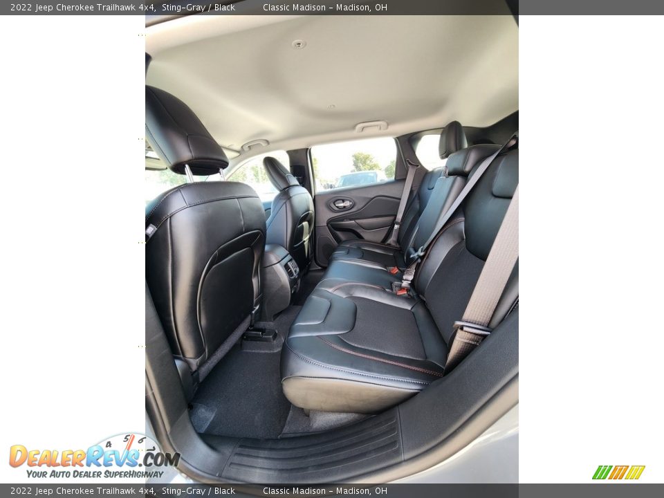 2022 Jeep Cherokee Trailhawk 4x4 Sting-Gray / Black Photo #3