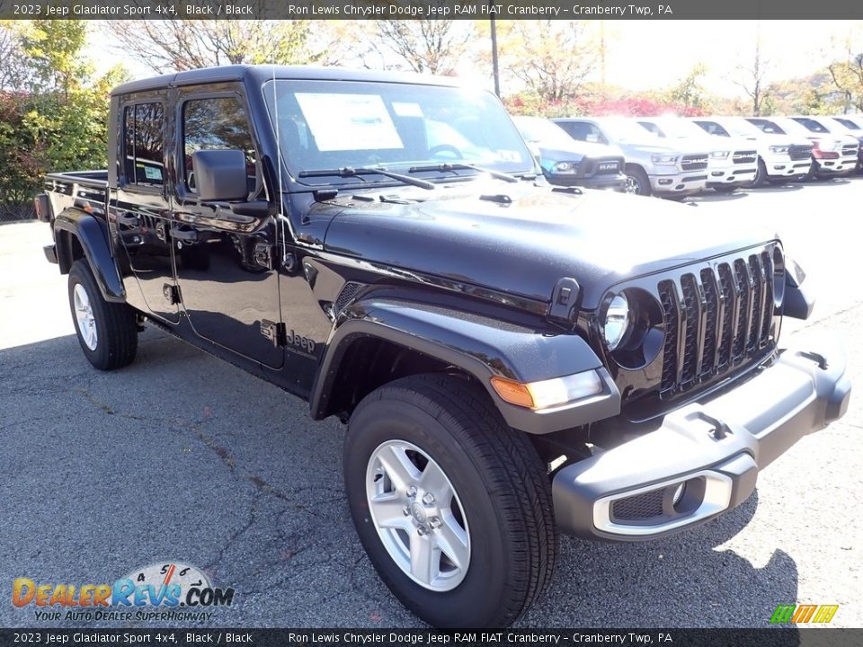 Front 3/4 View of 2023 Jeep Gladiator Sport 4x4 Photo #7