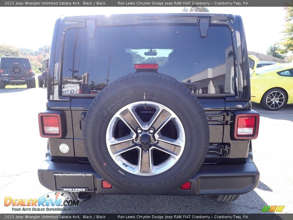 2023 Jeep Wrangler Unlimited Sahara 4x4 Black / Black Photo #4