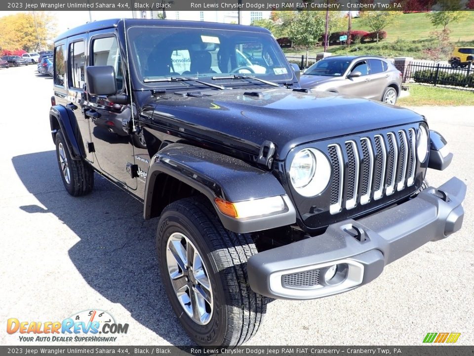 2023 Jeep Wrangler Unlimited Sahara 4x4 Black / Black Photo #7